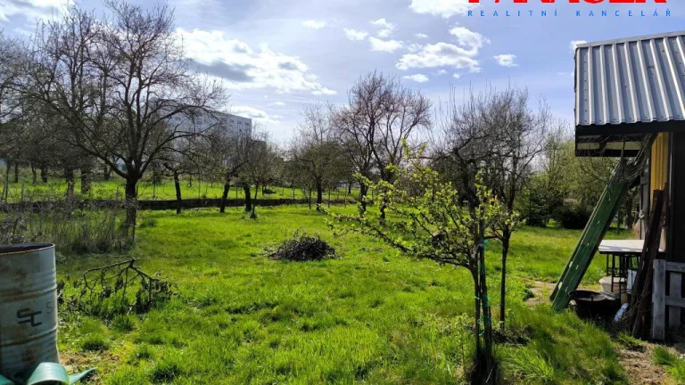 Prodej zahrady ve Zlíně Malenovicích, CP 461 m2.
