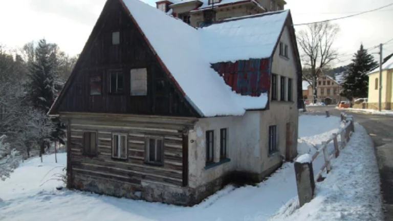 Prodej podílu 1/8 rodinné domy, Pěnčín, k. ú. Huť