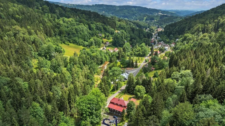 Prodej vícegeneračního domu 467m2, zastavěná plocha 507m2, p