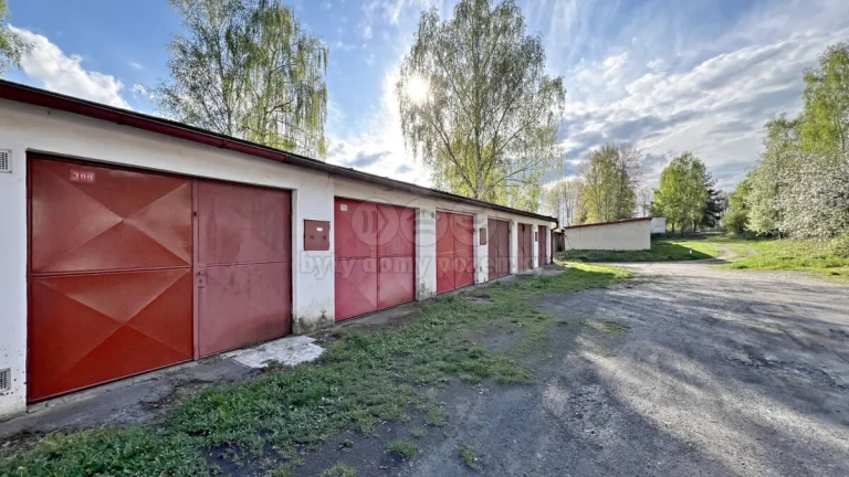 Prodej garáže, 22 m², Česká Lípa, ul. Heroutova