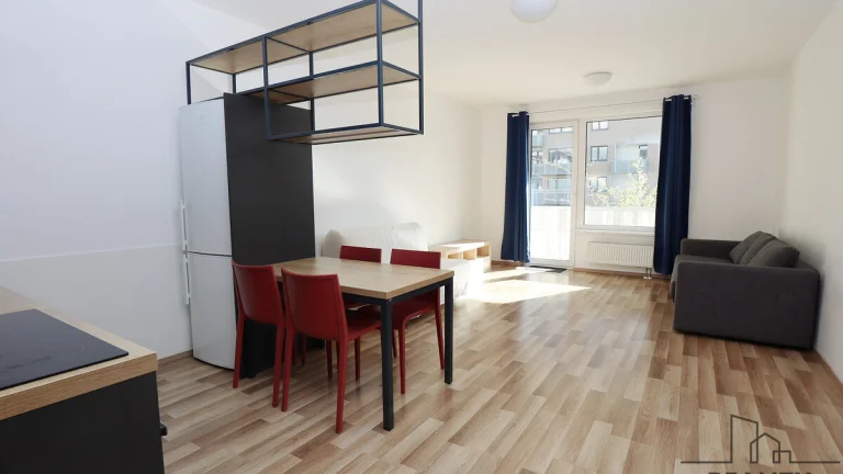 1+kk s balkonem, 38m2, Praha 3 - Strašnice, Zvěřinova ulice