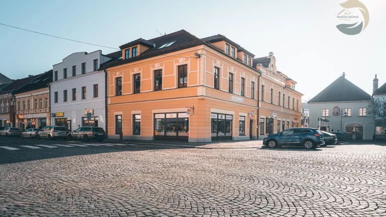 Komerční / investiční dům v srdci Šumavy. KORUNA , o výměře