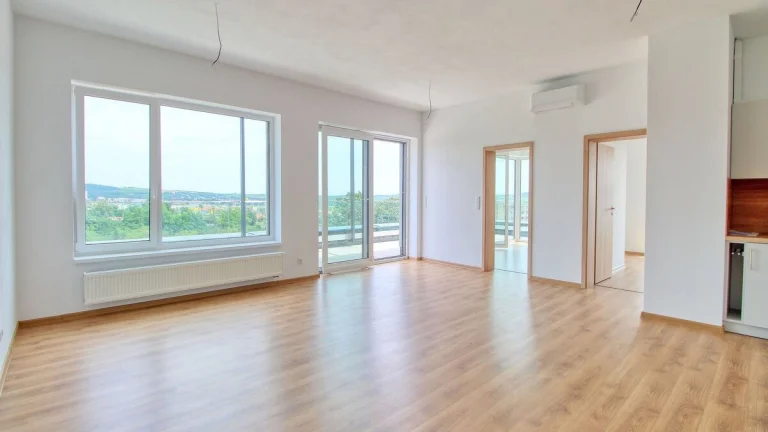 Znojmo, pronájem bytu OV 4+kk. 96 m2, novostavba, terasa - b