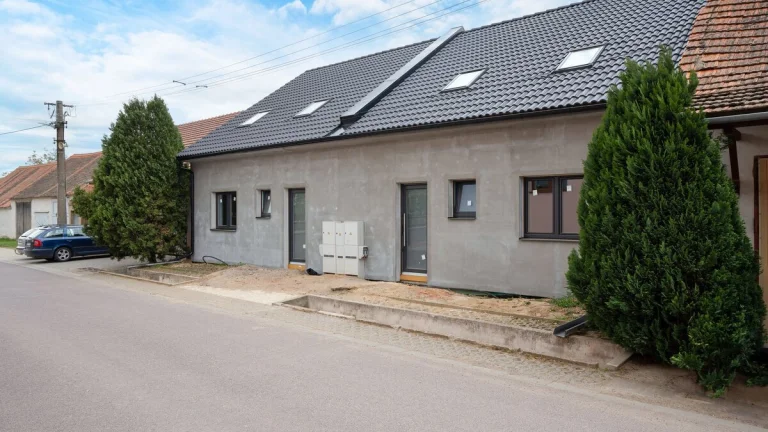 Kuchařovice, RD 4+kk, hrubá stavba, terasa – rodinný dům