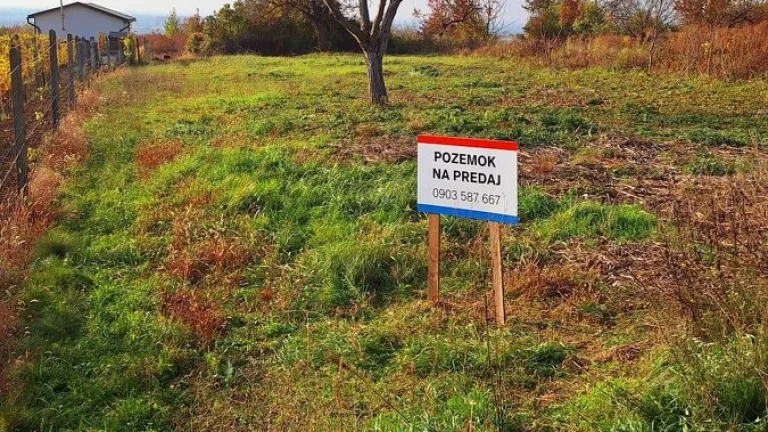 Predaj rekreačného pozemku - Rybník