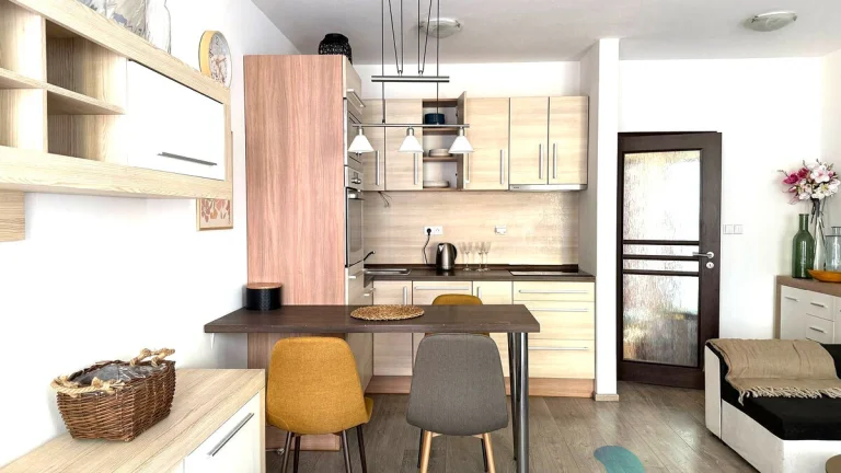 Pronájem, 1+kk, balkon, centrum, Hluboká nad Vltavou