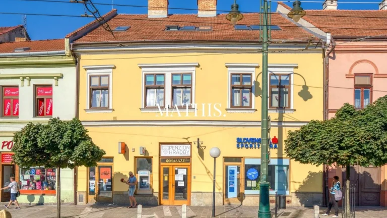 Na prenájom obchodný priestor na Trojici ( Prešov )