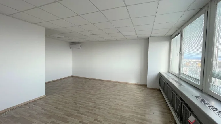 Samostatný kancelársky celok 60m2 - Drieňová, Ružinov