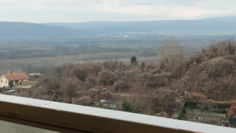 Predaj - 3 izb. byt na Majernikovej ul.- Dlhé Diely, Bratisl
