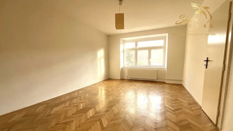 Čiastočne zrekonštruovaný byt s pôvodným šarmom na Palisádac