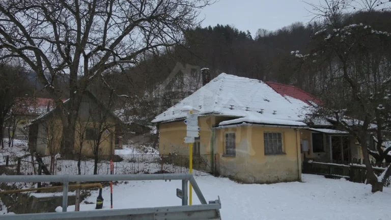 Pozemok so starým domom Utekáč