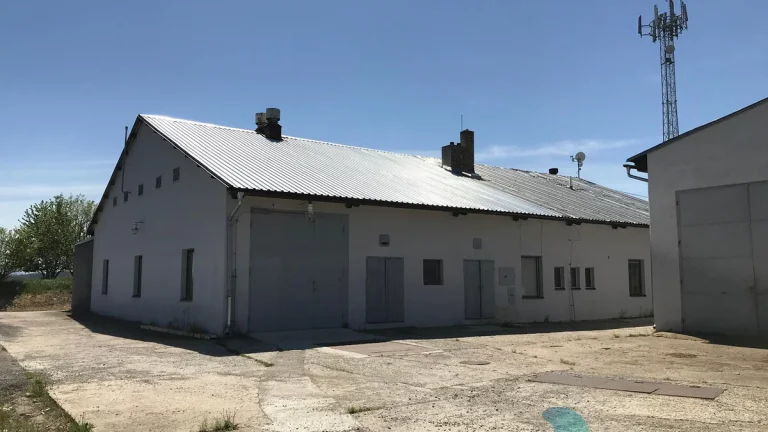 Pronájem, sklad 285 m2 Kamenný Újezd