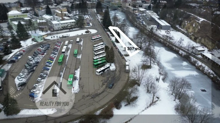 Prodej lukrativního pozemku 1307 m2, Turnov