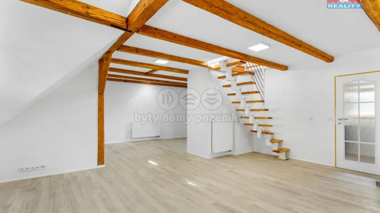 Prodej bytu 3+1 108m2 se zahradou v Jablonci nad Nisou.