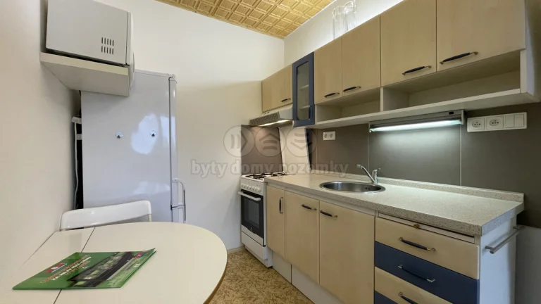 Pronájem bytu 2+kk, 40 m², Praha, ul. Novodvorská