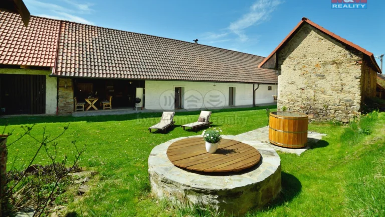 Prodej zemědělské usedlosti, 3+1, 150 m², Šebířov - Skrýšov