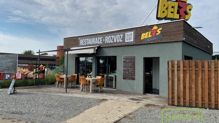 Pronájem vybavené restaurace rychlého občerstvení se zahrádk