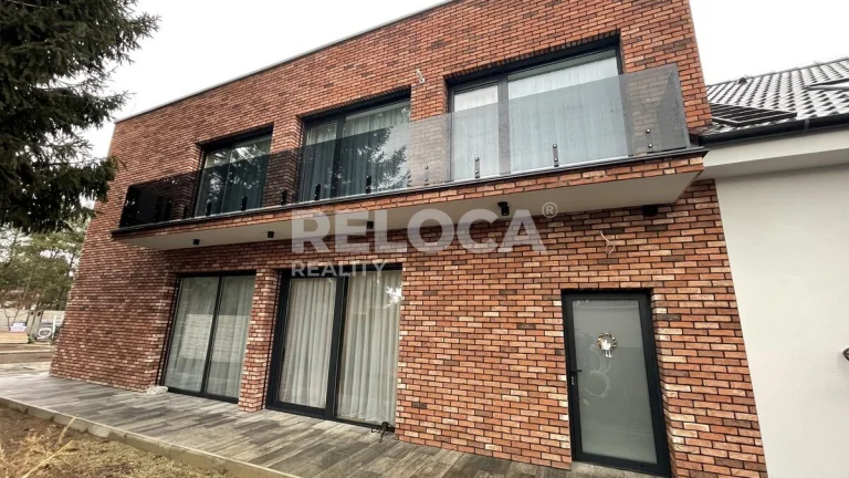 Dvojdům, novostavba a rekonstruovaný RD, 2x 200m2, pozemek 7