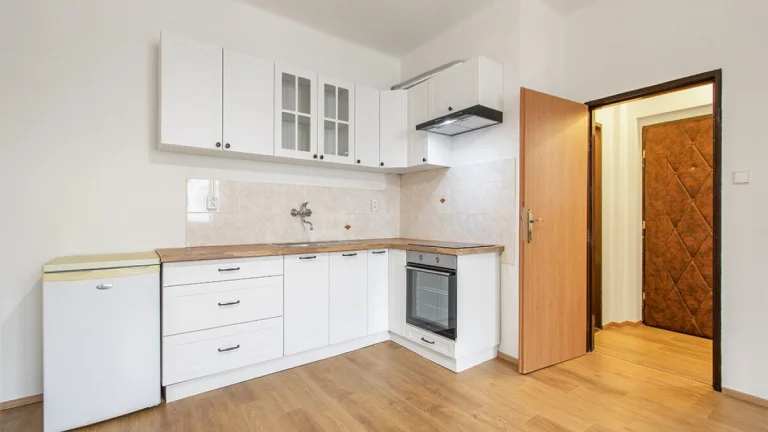 Pronájem bytu 2+kk, Evropská, Veleslavín, 17990 Kč/měs, 45 m