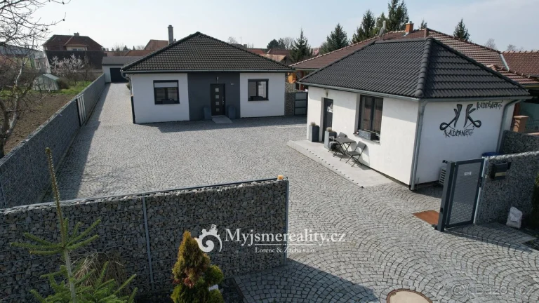Prodej rodinného domu 120 m2, pozemek 1125 m2 - Chvalovice