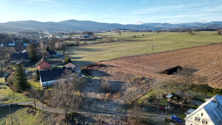Prodej stavebního pozemku 964 m², Stará Červená Voda.