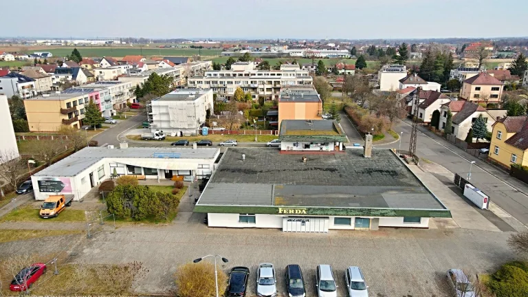 Prodej komerčního areálu v Hradci Králové