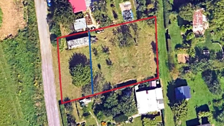 Predám lukratívny pozemok v katastry obce Baška - 377m2