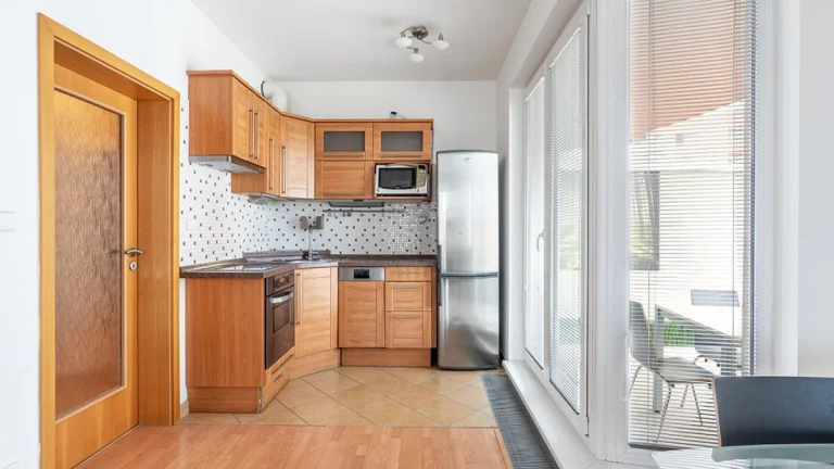 Pronájem bytu 2+kk, Kamelova, Záběhlice, 22900 Kč/měs, 52 m