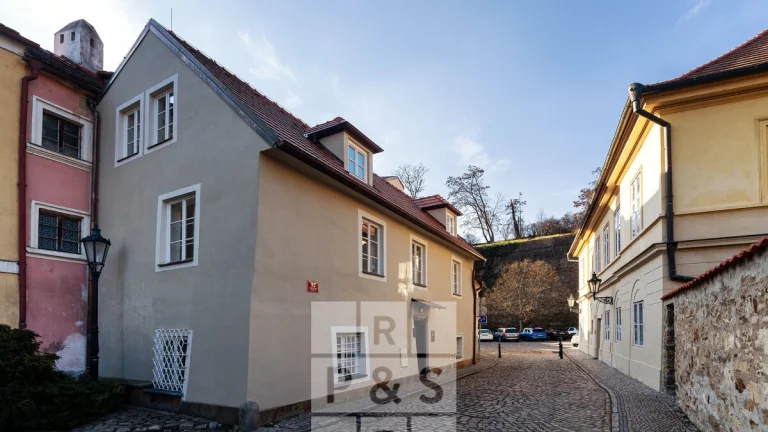 Pronájem byty 2+kk, 83 m2 - Praha - Hradčany, ev.č. 00185