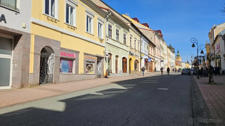 Prenájom obchodného priestoru na namesti v Banskej Bystrici