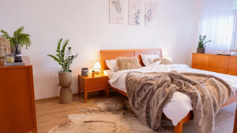 2 izbový byt s balkónom, klímou a garážou, Kramáre BA III