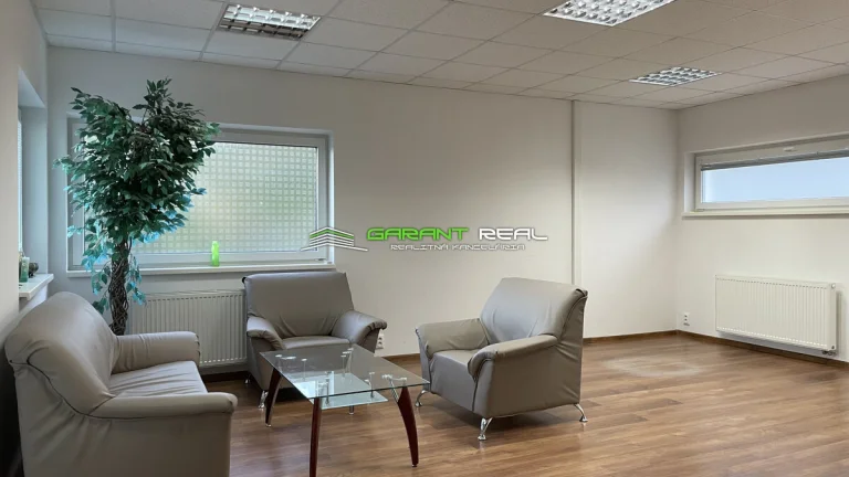 Prenájom - komerčný priestor, výmera 157,73m2, Prešov