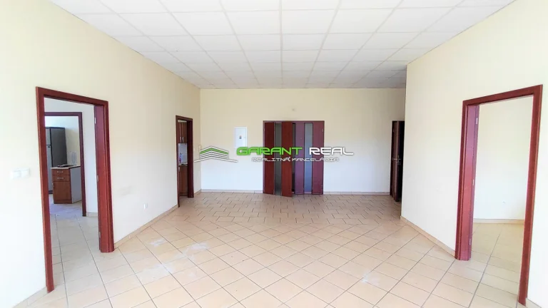 Prenájom obchod./kancelársky priestor,140 m2, Masarykova ul.