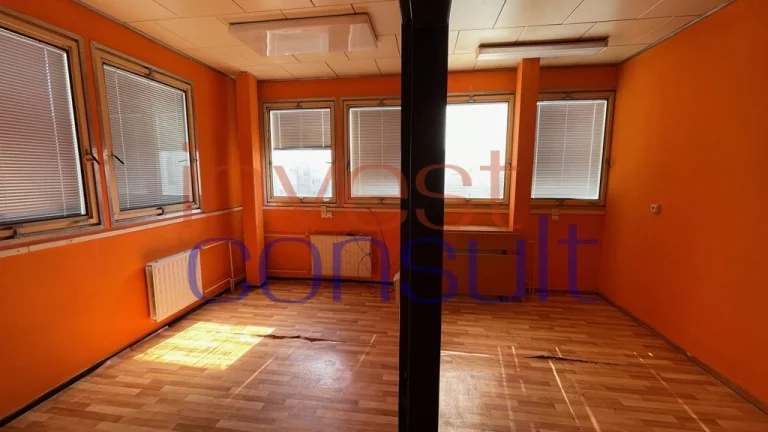 2273 NA PRENÁJOM KANCELÁRIA VO VEĽMI FREKVENTOVANEJ LOKALIT