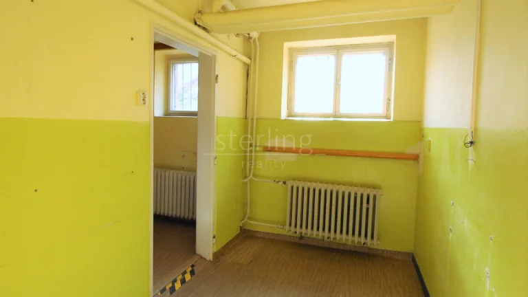 Pronájem prostoru cca 62 m2 v ul. Bydžovská, Praha 10 - Male