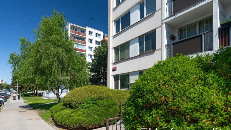 Prodej byty 3+kk, 65 m2 - Praha - Petrovice, ev.č. Rezlerova