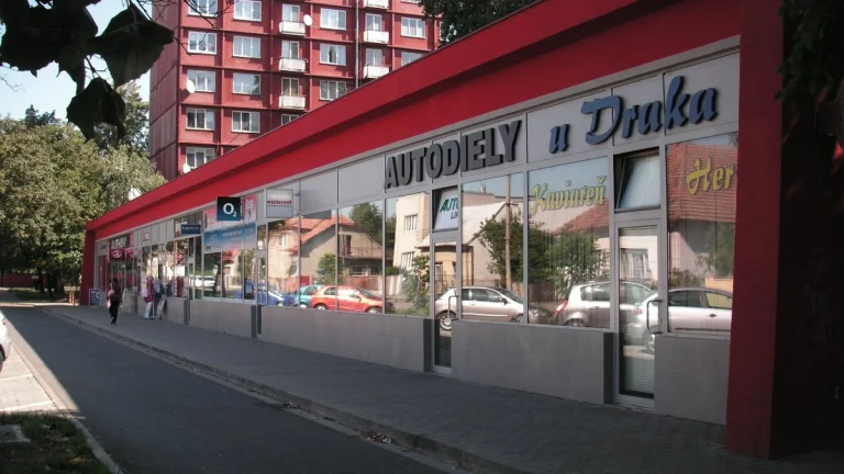 Na prenájom 100-150 m 2 v centre mesta trenčín