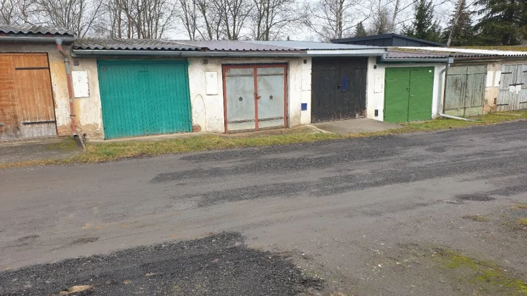 Prodej garáže v Chodově u Karlových Varů