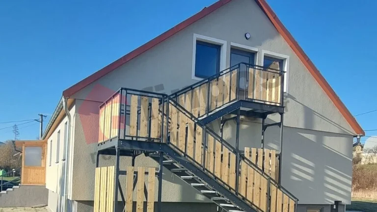 Prodej bytu 3+1 82 m2, Hradec - Nová Ves, Okres Jeseník