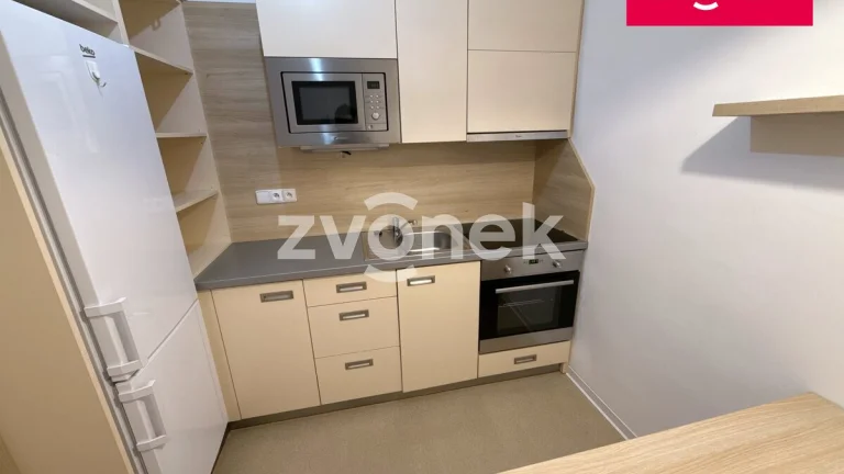 Byt 2+kk s balkonem - příroda - po rekonstrukci - s výhle...