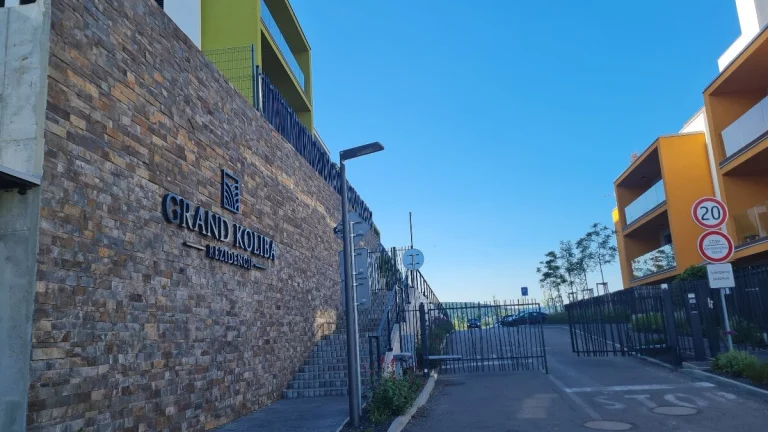 Sklad a garážové státie v novostavbe GRAND KOLIBA