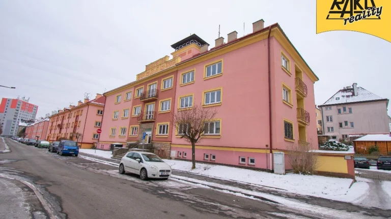 Pronájem 8 komerčních prostor v Trutnově