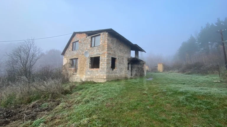 Dom Rákoš- stavebný pozemok pekné miesto