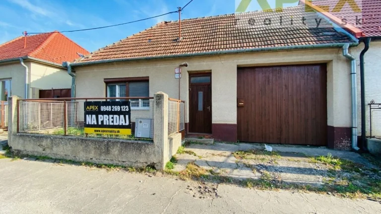 APEX reality - 2i. rodinný dom na Čulenovej ulici v Hlohovci