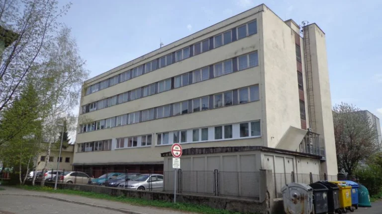 5632-Predaj admin. priestorov v Liptovskom Mikuláši