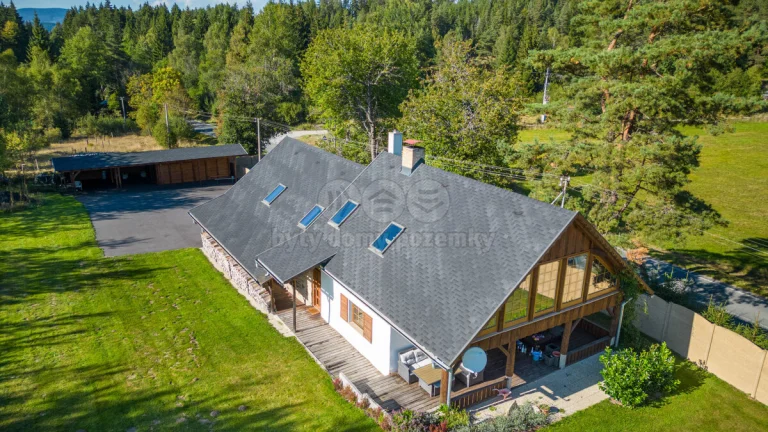 Prodej rodinného domu, 279 m², Volary