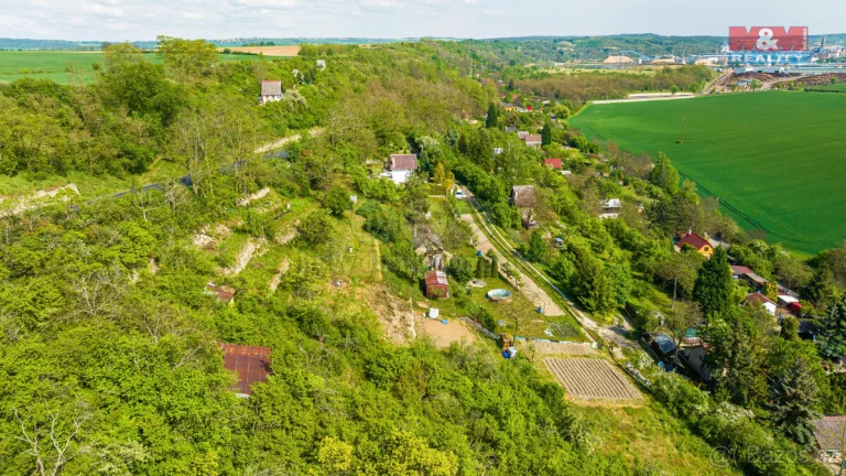 Prodej zahrady, 1805 m², Štětí