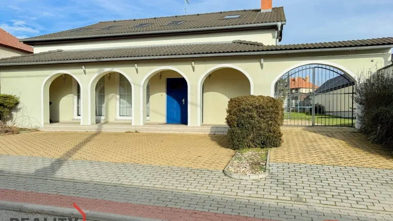 Prodej, komerční/ubytování, 350 m2, 67124 Vrbovec, Znojmo [I