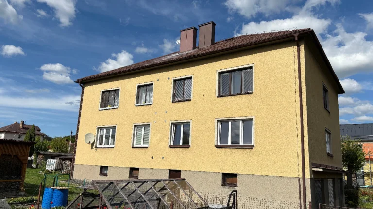 Byt 3+1 s garáží a zahradou v Sušici
