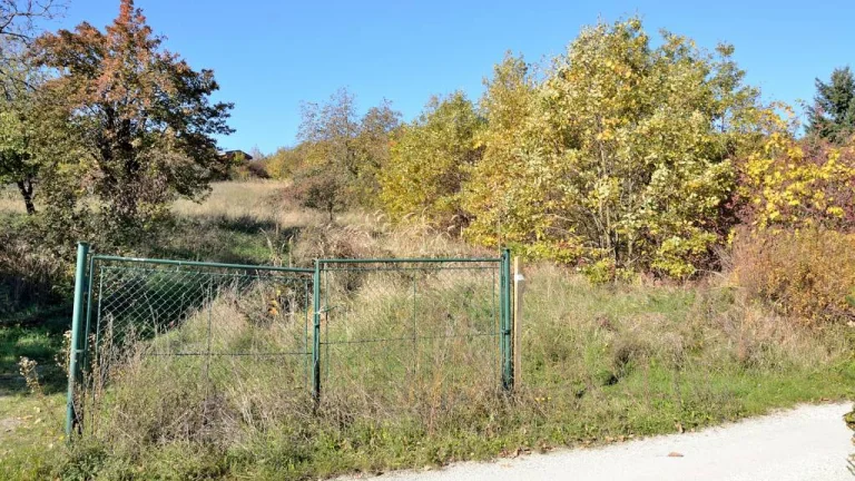 Pozemok na chatu pri Vinianskom jazere, 1180 m2